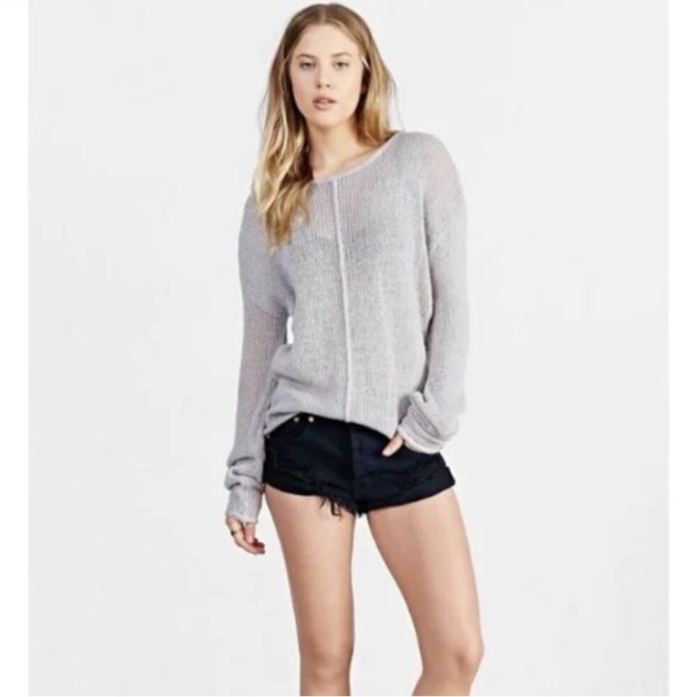 Urban Outfitters Light Gray Knit Sweater - Size Extra-Small